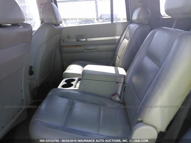 1A8HX58257F572473 - 2007 CHRYSLER ASPEN LIMITED SILVER photo 8