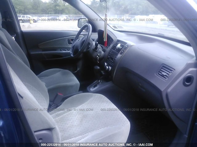 KM8JN72D55U215772 - 2005 HYUNDAI TUCSON GLS/LX BLUE photo 5