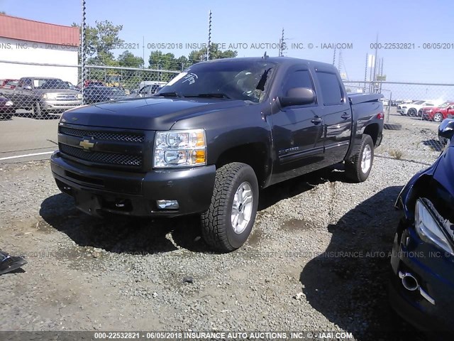 3GCRKSE37AG250364 - 2010 CHEVROLET SILVERADO K1500 LT GRAY photo 2