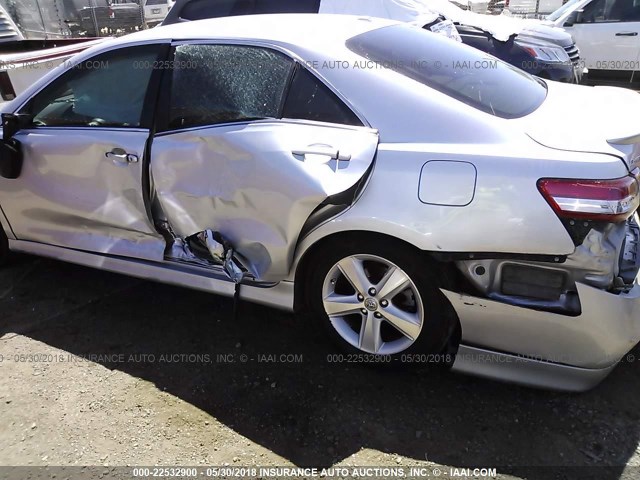 4T1BK3EK5BU616668 - 2011 TOYOTA CAMRY SE/LE/XLE SILVER photo 6