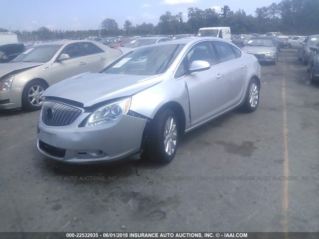 1G4PP5SK5F4171720 - 2015 BUICK VERANO SILVER photo 2