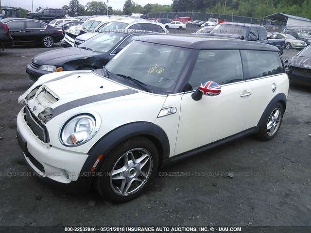 WMWMM33509TP92058 - 2009 MINI COOPER S CLUBMAN WHITE photo 2