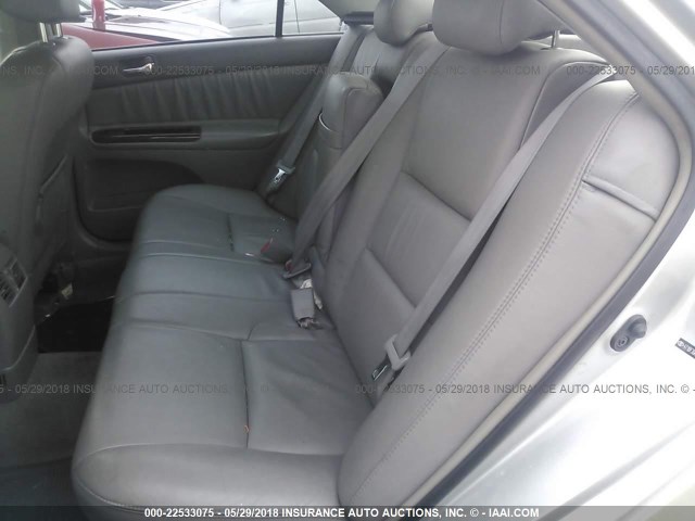 4T1BF30K16U111910 - 2006 TOYOTA CAMRY LE/XLE/SE ვერცხლისფერი ფოტო 8