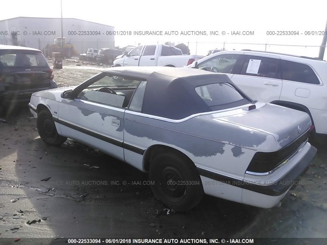 1C3XU4539NF290552 - 1992 CHRYSLER LEBARON 白色 照片 3