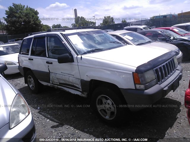 1J4EX58SXTC150599 - 1996 JEEP GRAND CHEROKEE LAREDO WHITE photo 1