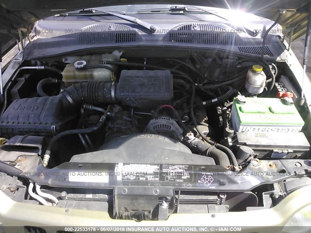 1J8GL38K43W642647 - 2003 JEEP LIBERTY RENEGADE GREEN photo 10