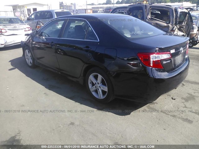 4T1BF1FK1CU174870 - 2012 TOYOTA CAMRY SE/LE/XLE BLACK photo 3