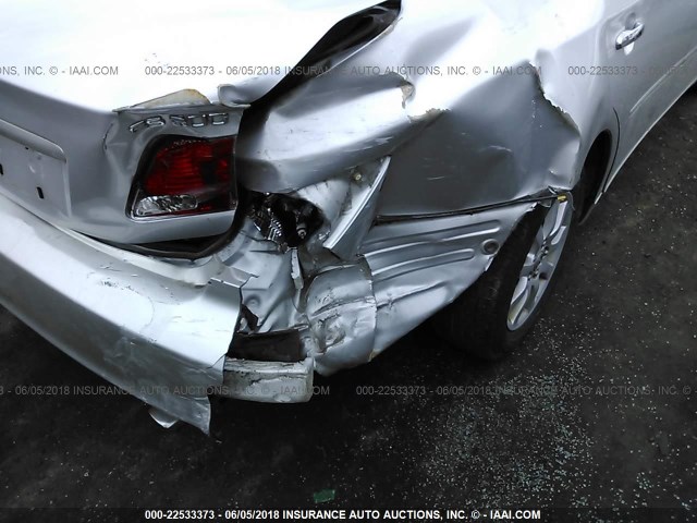 JTHBF30G030104559 - 2003 LEXUS ES 300 SILVER photo 6