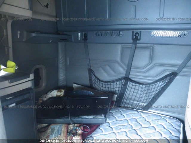 1FUJGLDR0DLBU4612 - 2013 FREIGHTLINER CASCADIA 125  WHITE photo 7