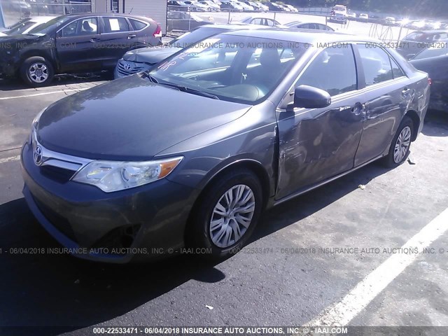 4T4BF1FK0CR266428 - 2012 TOYOTA CAMRY SE/LE/XLE 灰色 照片 2