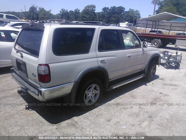 JT3GN86R3T0011233 - 1996 TOYOTA 4RUNNER SR5 WHITE photo 4