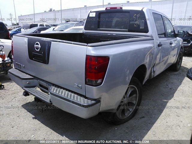 1N6BA07A35N572451 - 2005 NISSAN TITAN XE/SE/LE SILVER photo 4