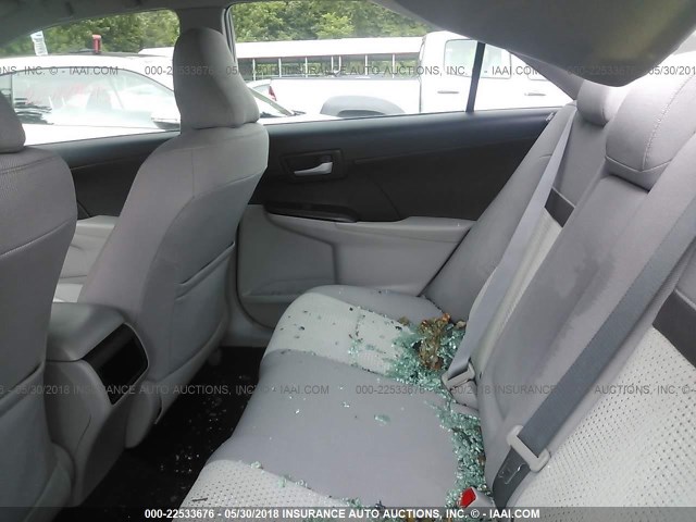 4T1BF1FK1EU449706 - 2014 TOYOTA CAMRY L/SE/LE/XLE 银色 照片 8