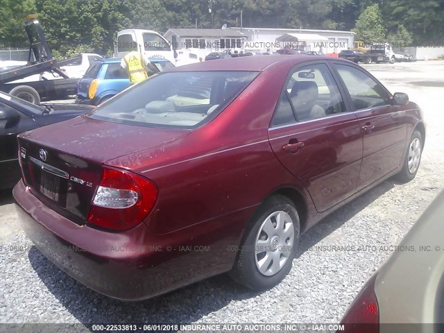 JTDBE32K220048211 - 2002 TOYOTA CAMRY LE/XLE/SE წითელი ფოტო 4