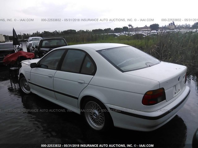 WBADM6348YGU10309 - 2000 BMW 528 I AUTOMATIC WHITE photo 3