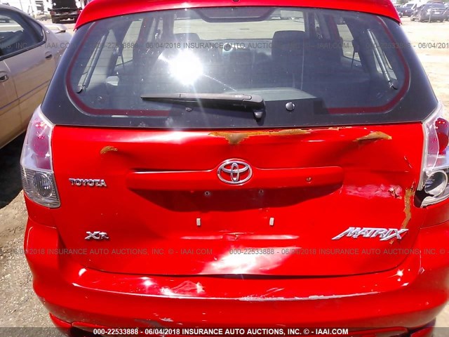 2T1KR32E25C378648 - 2005 TOYOTA COROLLA MATRIX XR RED photo 6