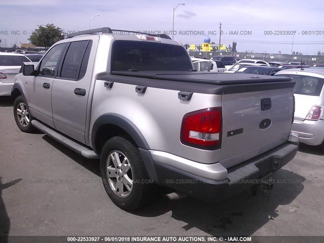 1FMEU31887UA20740 - 2007 FORD EXPLORER SPORT TR XLT SILVER photo 3