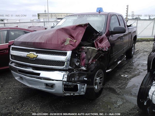 1GCRCSEA0DZ260217 - 2013 CHEVROLET SILVERADO C1500 LT RED photo 2