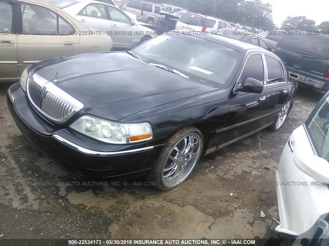 1LNHM83W94Y682269 - 2004 LINCOLN TOWN CAR ULTIMATE BLACK photo 2