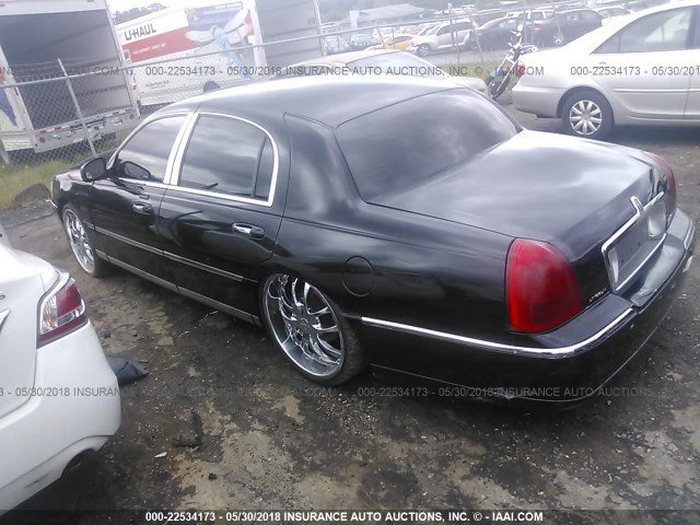 1LNHM83W94Y682269 - 2004 LINCOLN TOWN CAR ULTIMATE BLACK photo 3