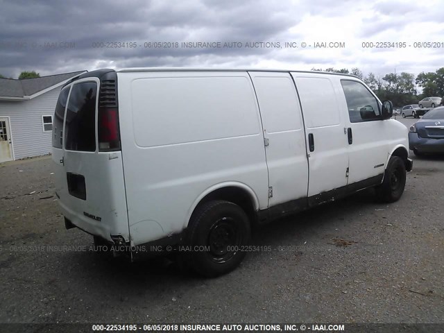 1GCGG25R511230884 - 2001 CHEVROLET EXPRESS G2500  WHITE photo 4