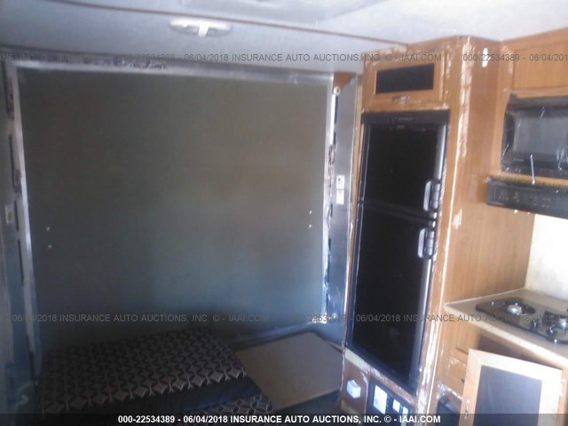 4X4TWPT29CB012197 - 2012 FOREST RIVER WORK-N-PLAY  WHITE photo 8