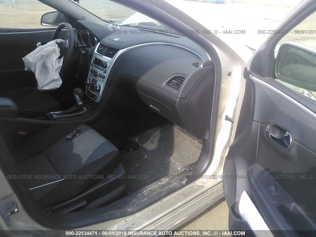 1G1ZC5EB2AF136823 - 2010 CHEVROLET MALIBU 1LT 米色 照片 5