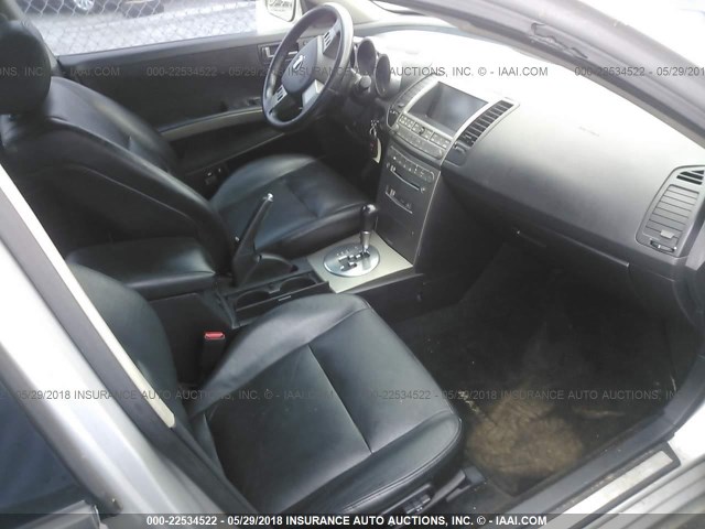 1N4BA41E64C877173 - 2004 NISSAN MAXIMA SE/SL SILVER photo 5