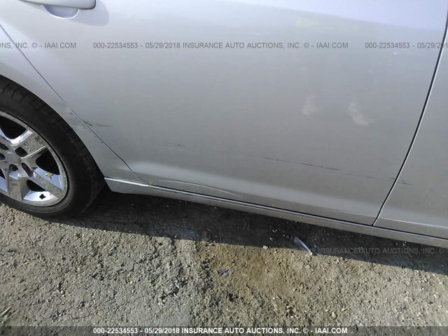 1G1ZC5E04AF282400 - 2010 CHEVROLET MALIBU 1LT 银色 照片 6