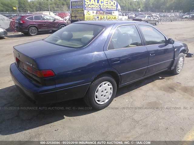 4T1BG22K4VU751189 - 1997 TOYOTA CAMRY CE/LE/XLE 蓝色 照片 4