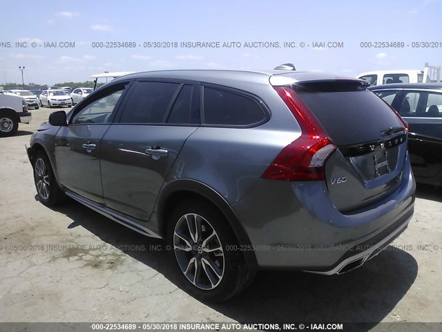 YV440MWK4J2054471 - 2018 VOLVO V60 CROSS COUNTRY PREMIER GRAY photo 3