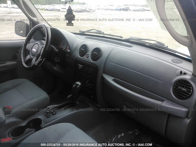 1J4GL48K45W597123 - 2005 JEEP LIBERTY SPORT 黑色 照片 5