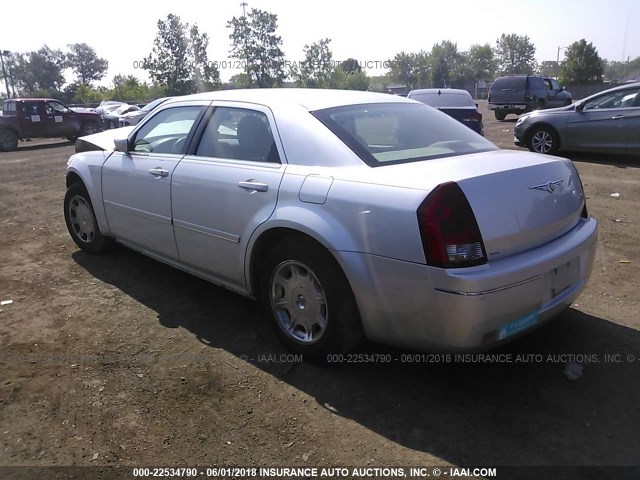 2C3AA53G15H566716 - 2005 CHRYSLER 300 TOURING SILVER photo 3