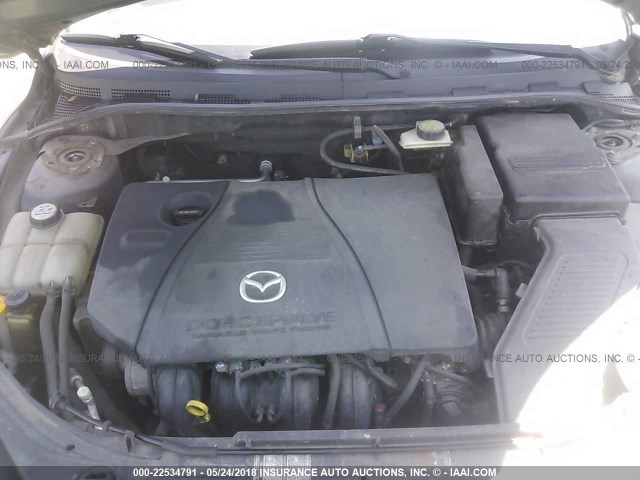 JM1BK343341178672 - 2004 MAZDA 3 HATCHBACK GRAY photo 10