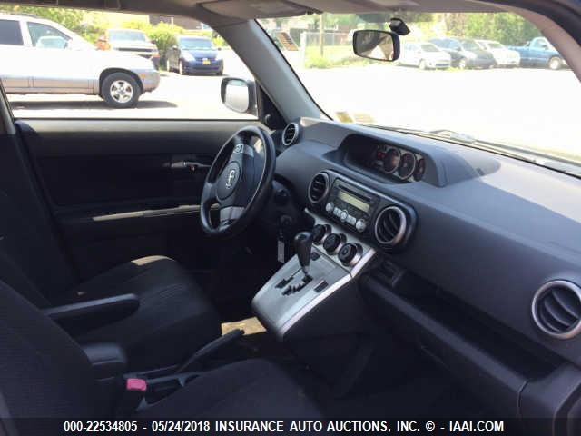 JTLKE50E181011795 - 2008 TOYOTA SCION XB BLUE photo 5