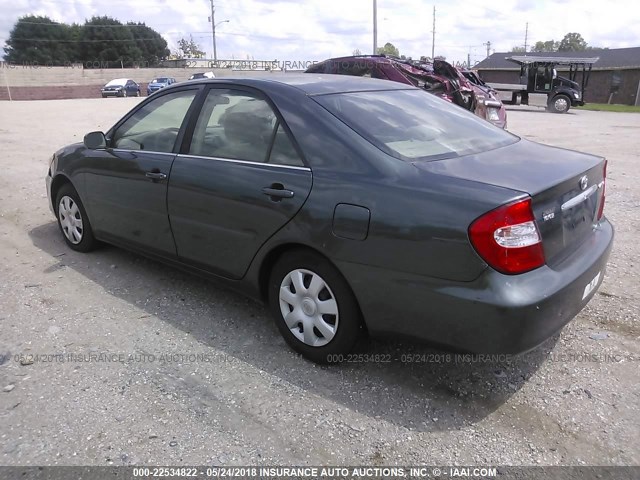 4T1BE32KX3U689743 - 2003 TOYOTA CAMRY LE/XLE/SE მწვანე ფოტო 3