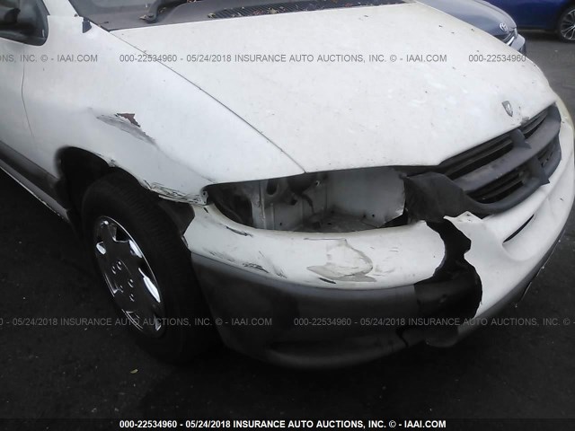 2B4GP45R7WR664350 - 1998 DODGE CARAVAN SE/SPORT WHITE photo 6