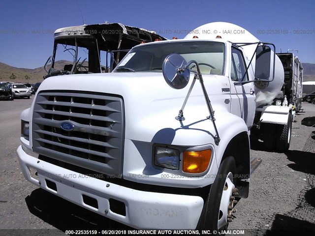 1FDXF708XWVA38936 - 1998 FORD F700 Unknown photo 2