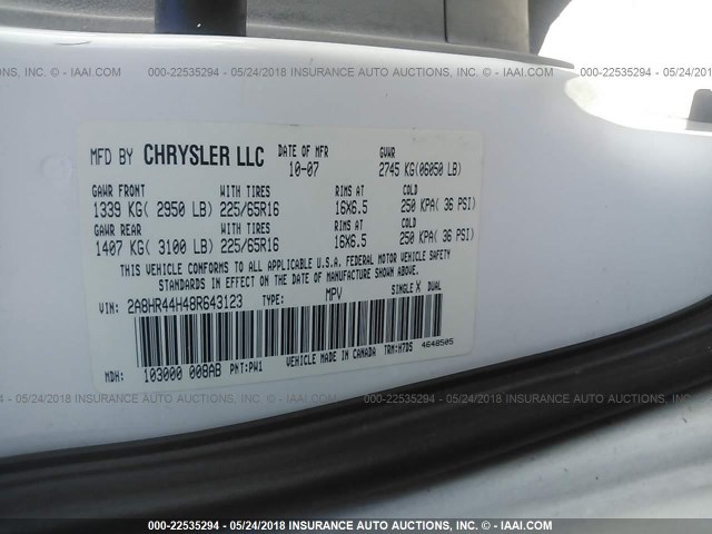 2A8HR44H48R643123 - 2008 CHRYSLER TOWN & COUNTRY LX WHITE photo 9