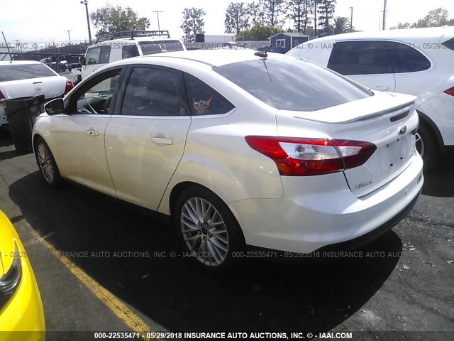 1FADP3J21EL421185 - 2014 FORD FOCUS TITANIUM WHITE photo 3