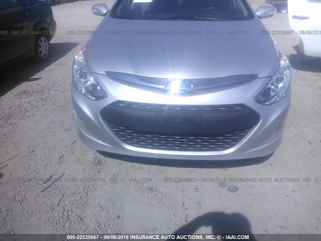 KMHEC4A40DA080353 - 2013 HYUNDAI SONATA HYBRID SILVER photo 6