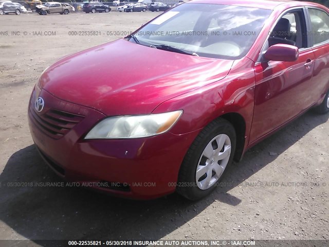4T1BE46K57U099813 - 2007 TOYOTA CAMRY NEW GENERAT CE/LE/XLE/SE RED photo 2