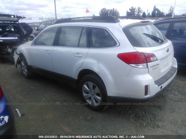 4S4BRBAC9C3252881 - 2012 SUBARU OUTBACK 2.5I WHITE photo 3