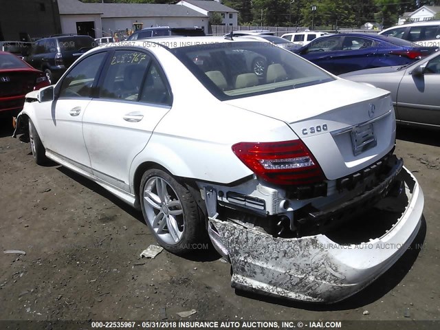 WDDGF8BB2CR211863 - 2012 MERCEDES-BENZ C 300 4MATIC WHITE photo 3