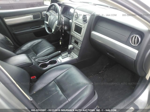 3LNHM28T28R629185 - 2008 LINCOLN MKZ ვერცხლისფერი ფოტო 5