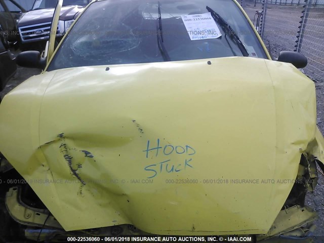 3FAFP31332R225070 - 2002 FORD FOCUS ZX3 YELLOW photo 10