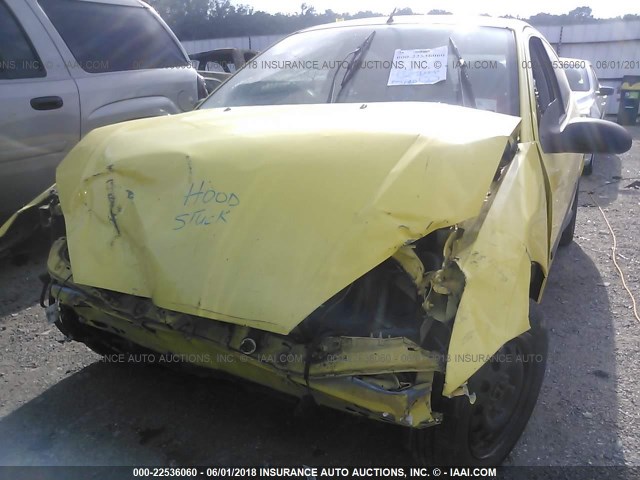 3FAFP31332R225070 - 2002 FORD FOCUS ZX3 YELLOW photo 6