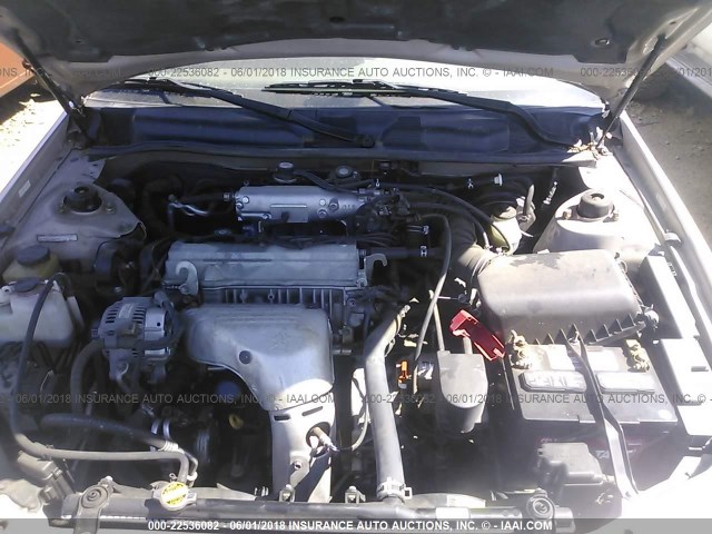 4T1BG22K61U851563 - 2001 TOYOTA CAMRY CE/LE/XLE GOLD photo 10