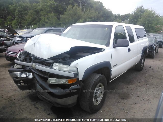 1GCGK29U31Z301496 - 2001 CHEVROLET SILVERADO K2500 WHITE photo 2