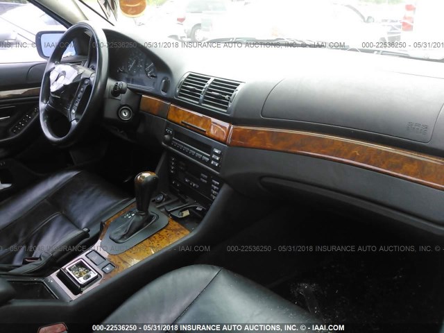 WBADT43442GY43463 - 2002 BMW 525 I AUTOMATIC GRAY photo 5